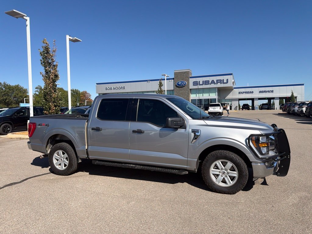 Used 2023 Silver Ford XLT image 1