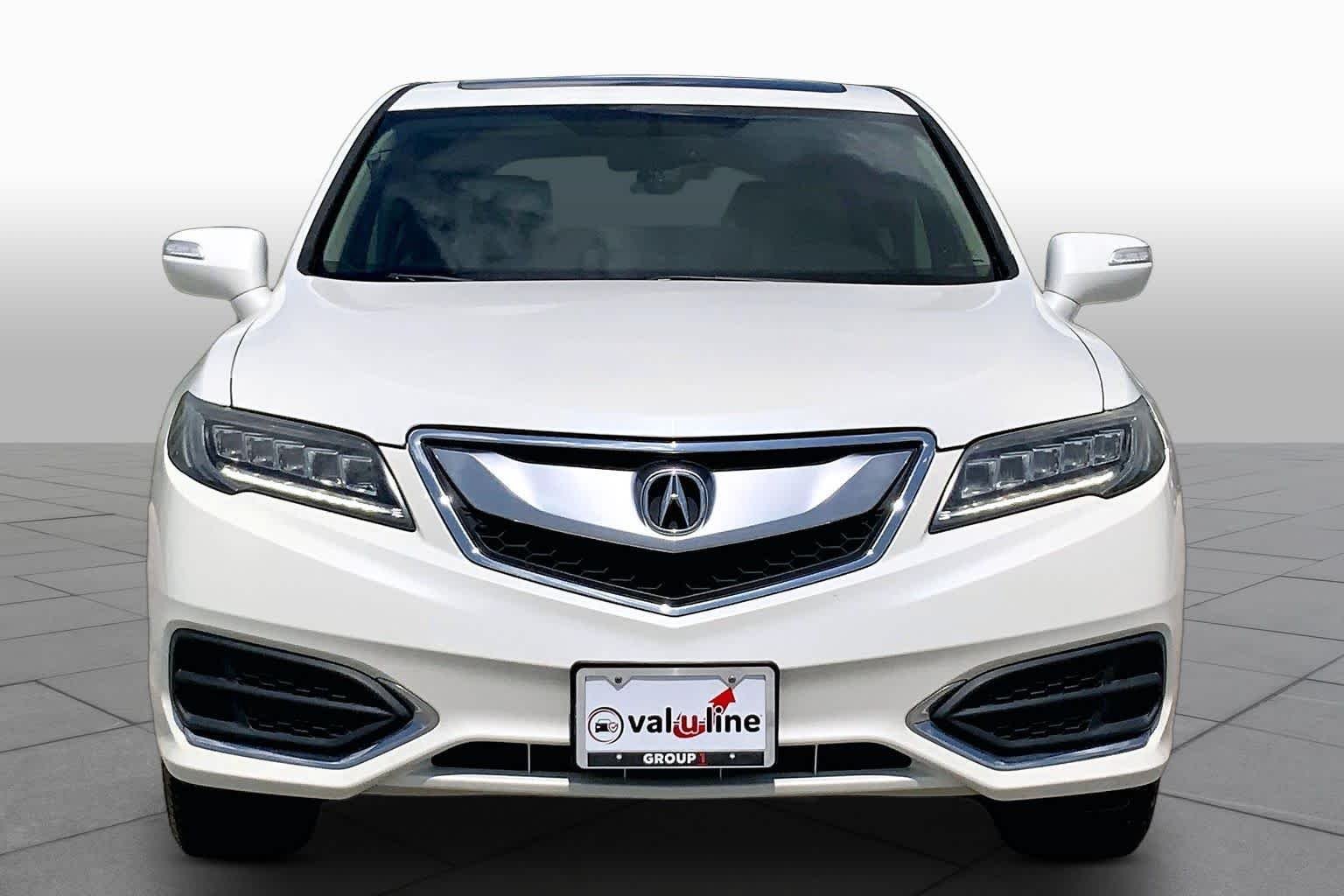 Used 2018 White Diamond Pearl Acura  image 4
