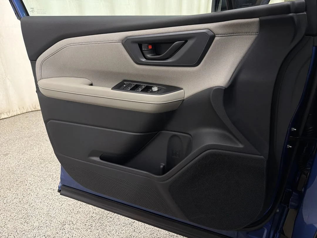 New 2026 Daybreak Blue Pearl Subaru Premium image 18