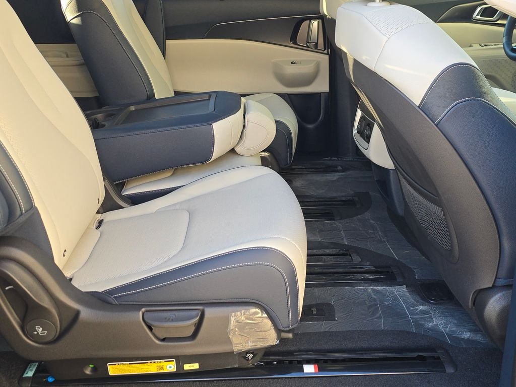 2026 Kia Carnival SX Prestige - Photo 11