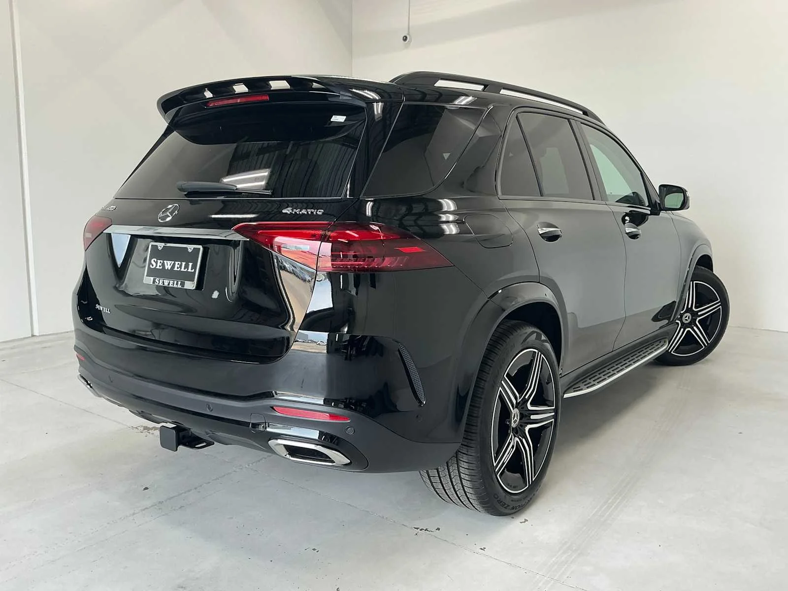 New 2026 Black Mercedes-Benz GLE 450 image 6