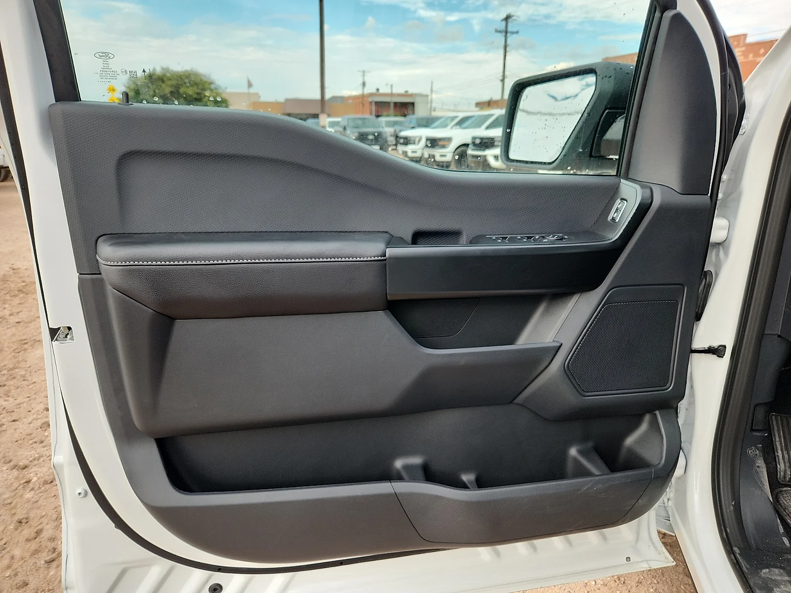 New 2026 Oxford White Ford STX image 14