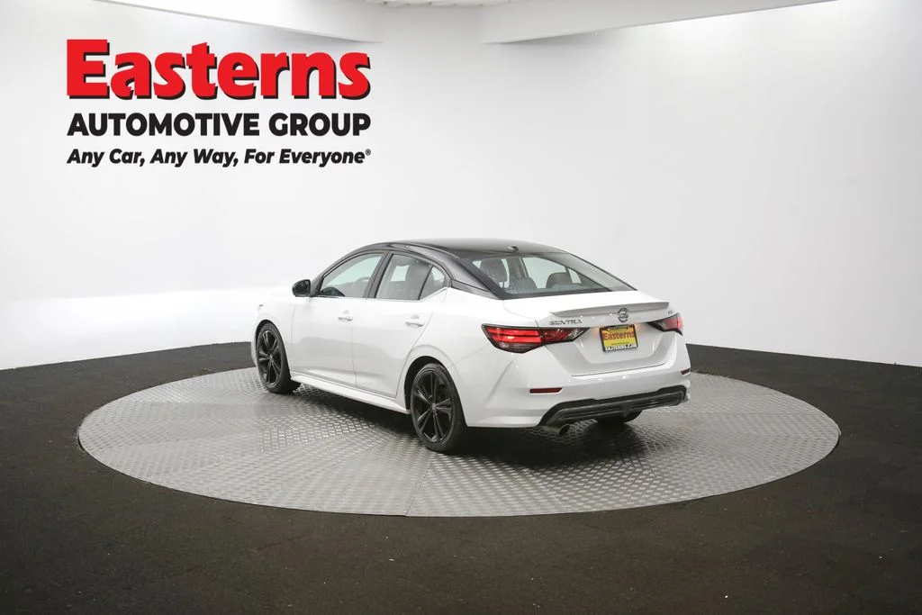 Used 2021 White Nissan SR image 62