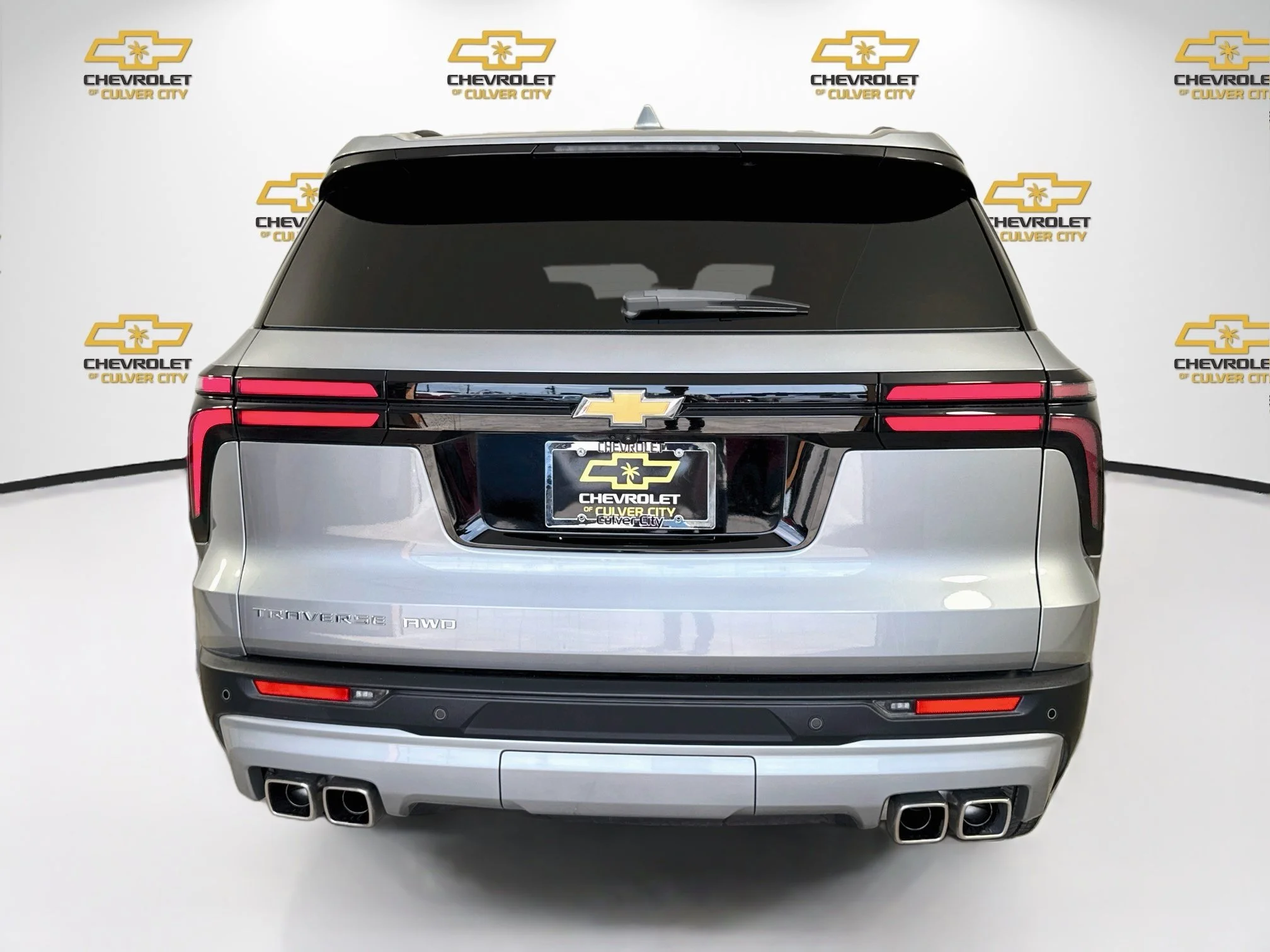 Used 2025 Sterling Gray Metallic Chevrolet LT image 7