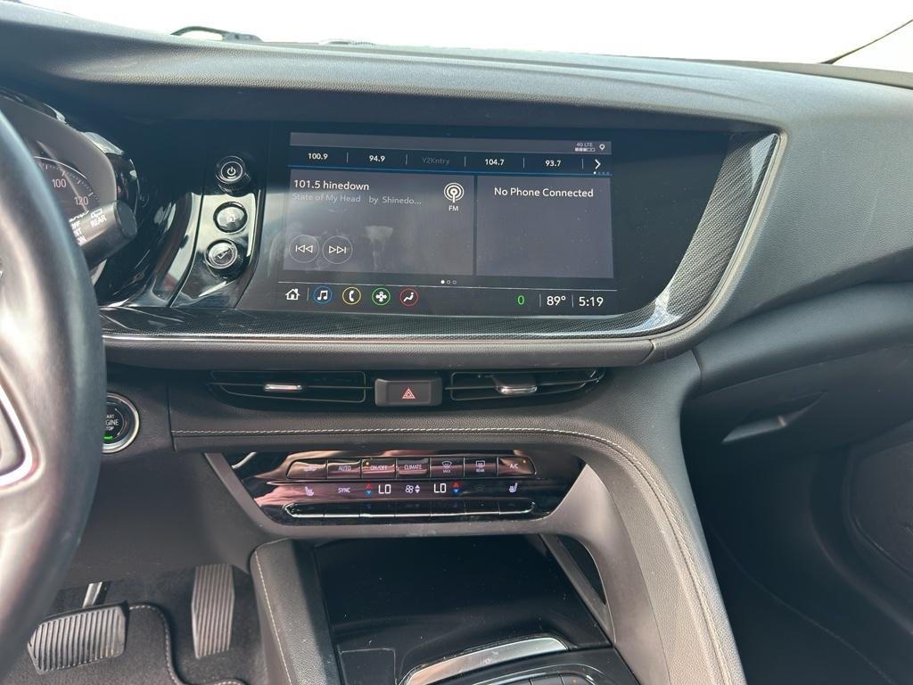 Used 2022  Buick Essence image 4