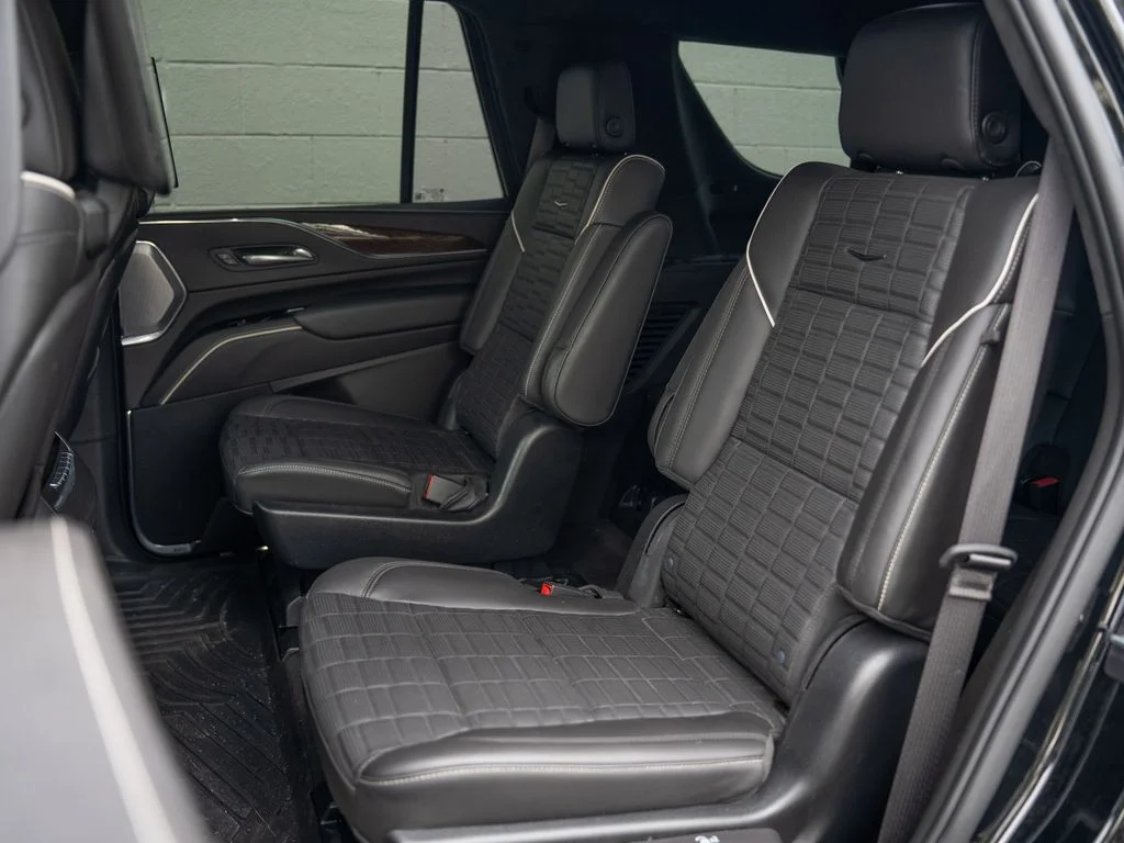 Used 2023 Black Raven Cadillac Sport Platinum image 18