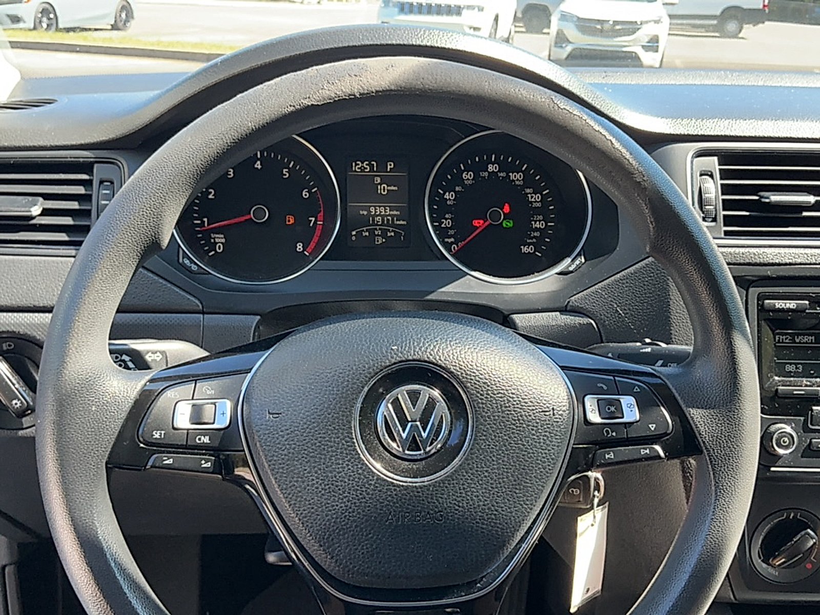 Used 2015 Platinum Gray Metallic Volkswagen 2.0L S image 9