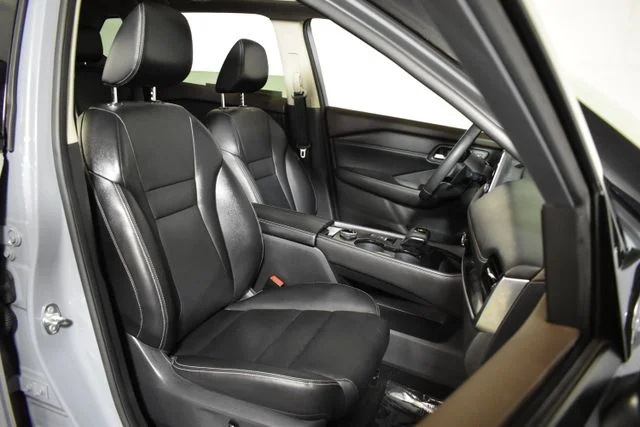 Used 2023 Gray Nissan SL image 33