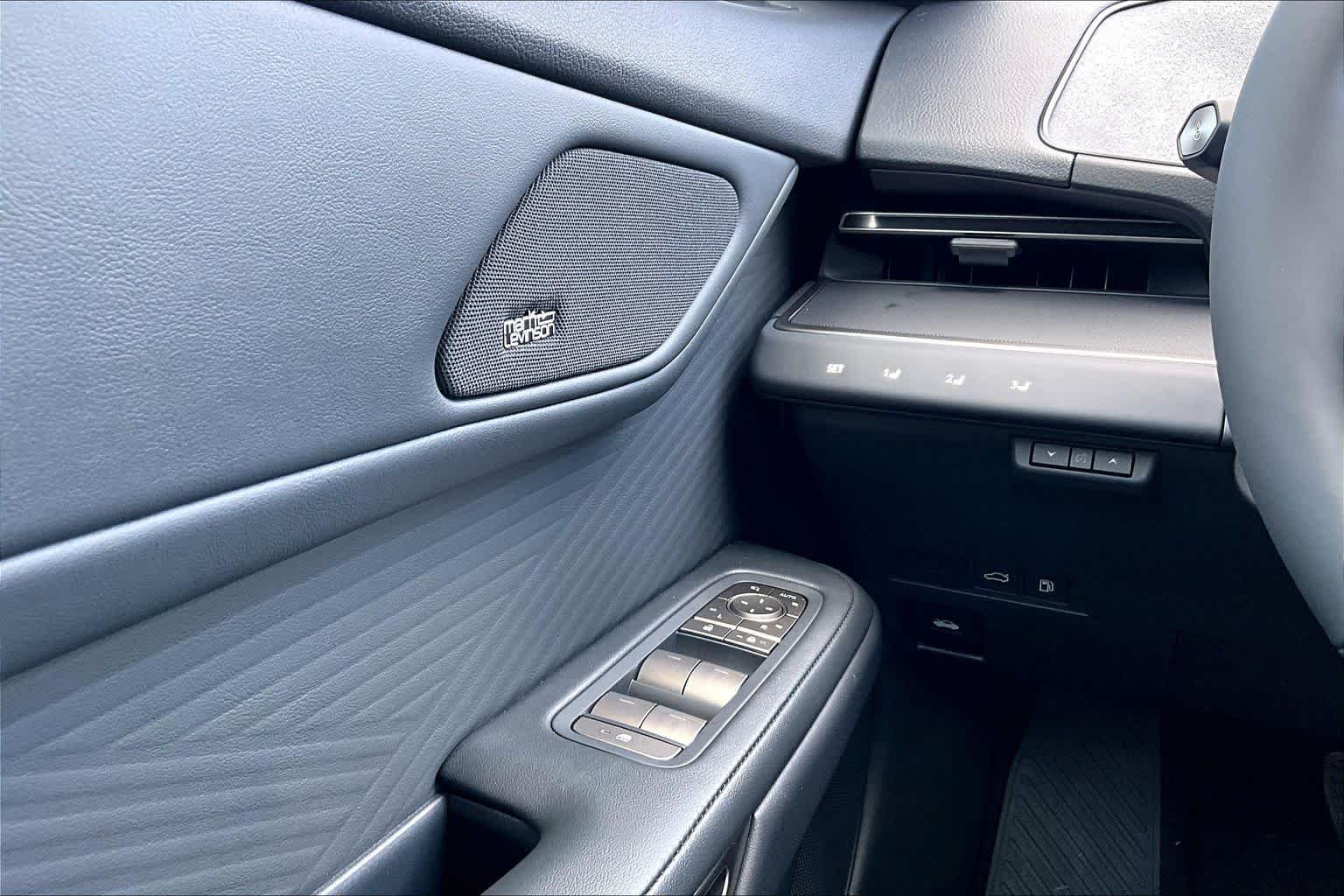 New 2026 Wavelength Lexus PREMIUM PLUS image 20