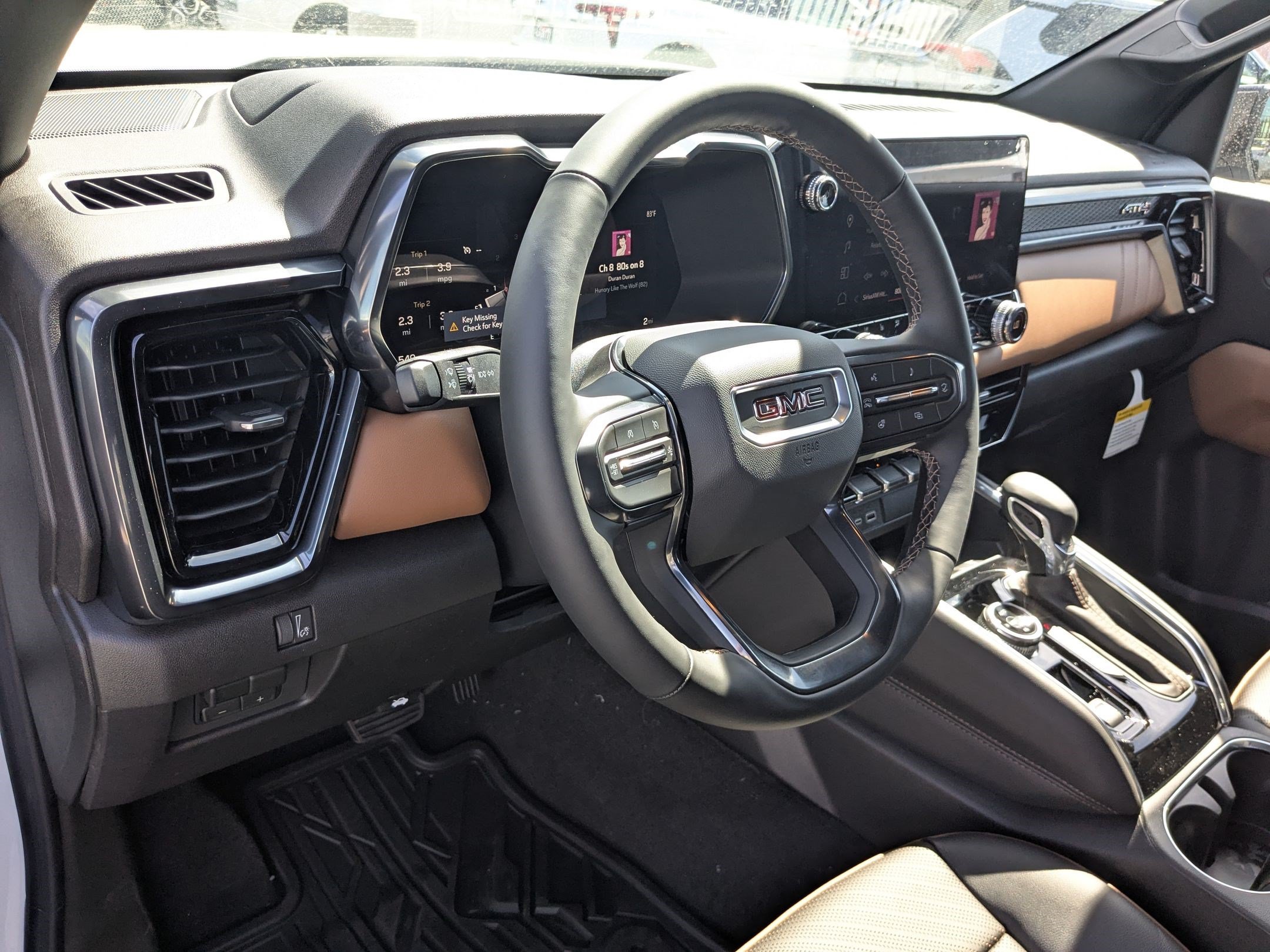 2026 GMC Canyon AT4 - Photo 12