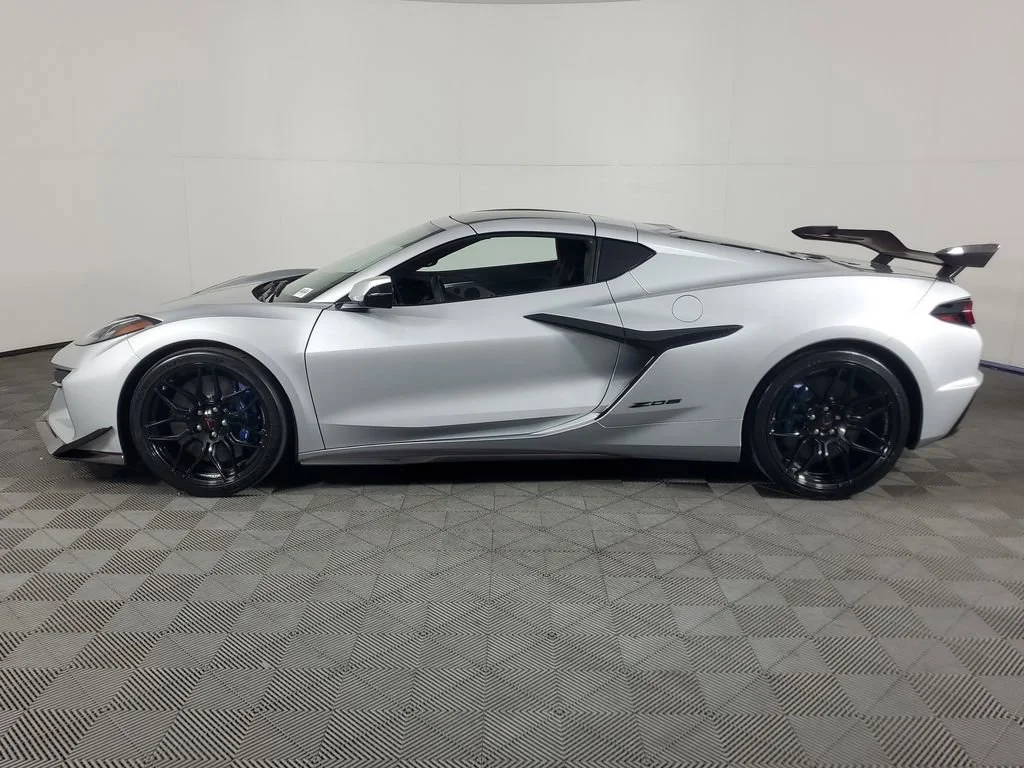 2026 Chevrolet Corvette 2LZ - Photo 7