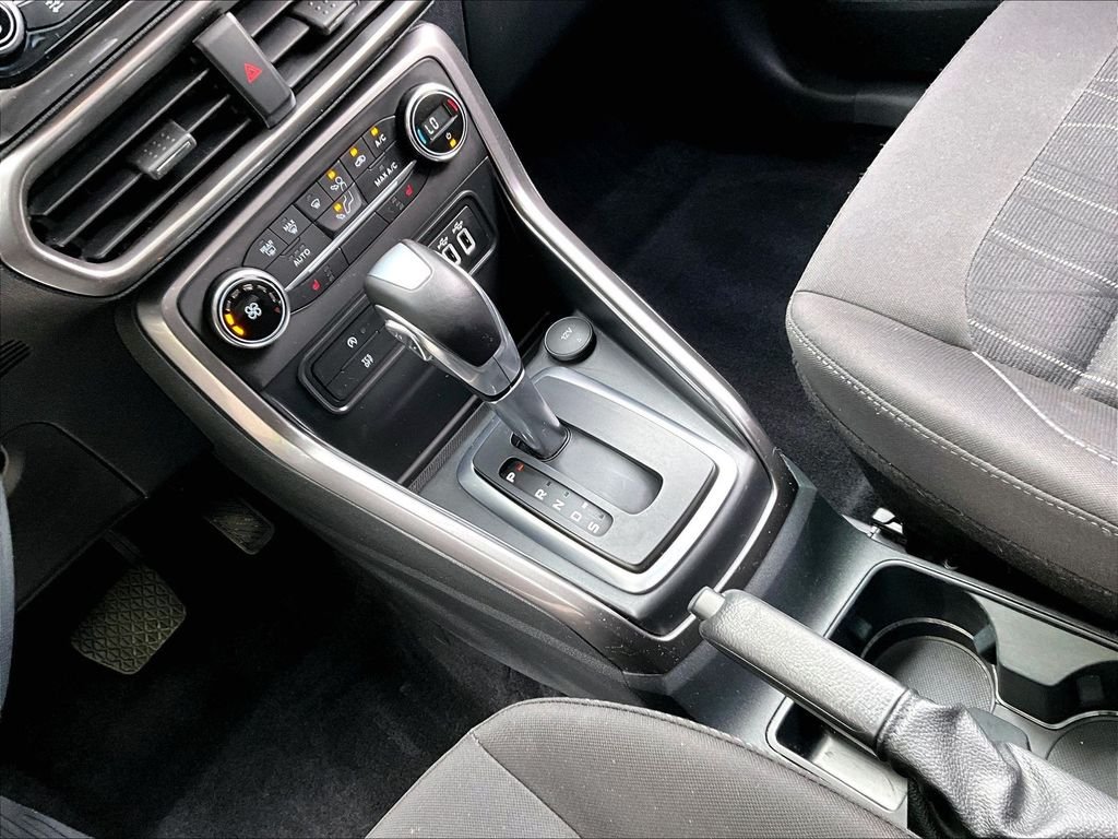 Used 2019 Shadow Black Ford SE image 20