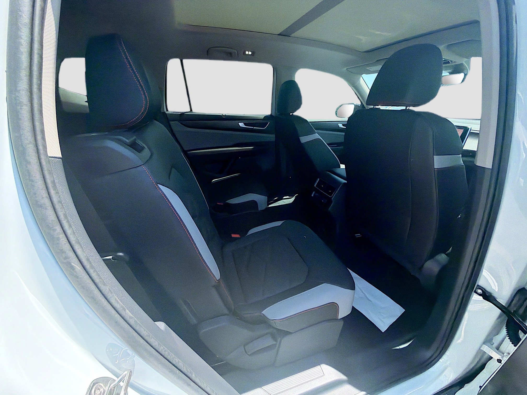 New 2026 White Pearl Volkswagen 2.0T Peak Edition image 22