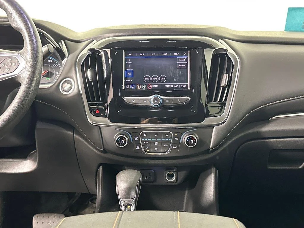 Used 2021 Summit White Chevrolet LS image 29