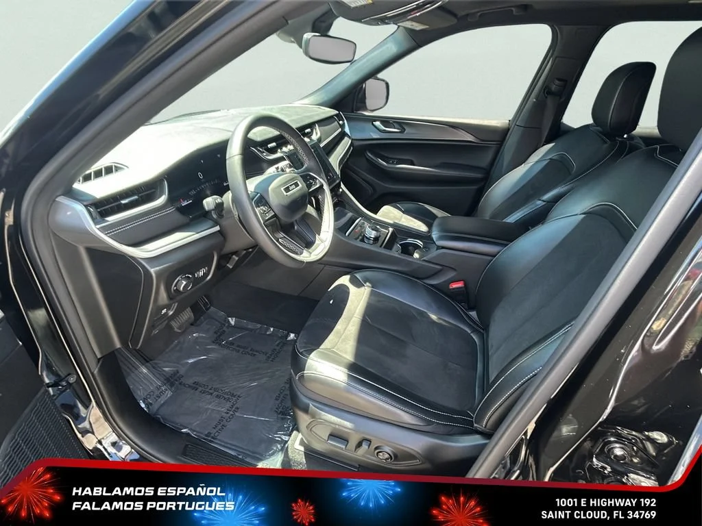Used 2024 Black Jeep Altitude X 4x4 image 12