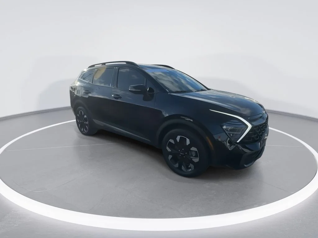 Used 2024 Black Kia X-Line image 2