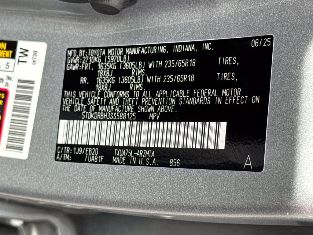 Used 2025 Silver Toyota XLE image 49