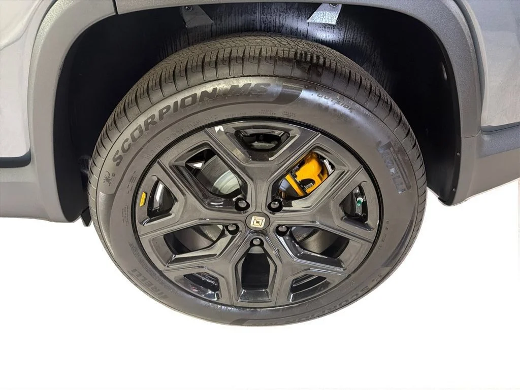 Used 2024 Gray Rivian Launch Edition Quad Motor Large Pack image 15