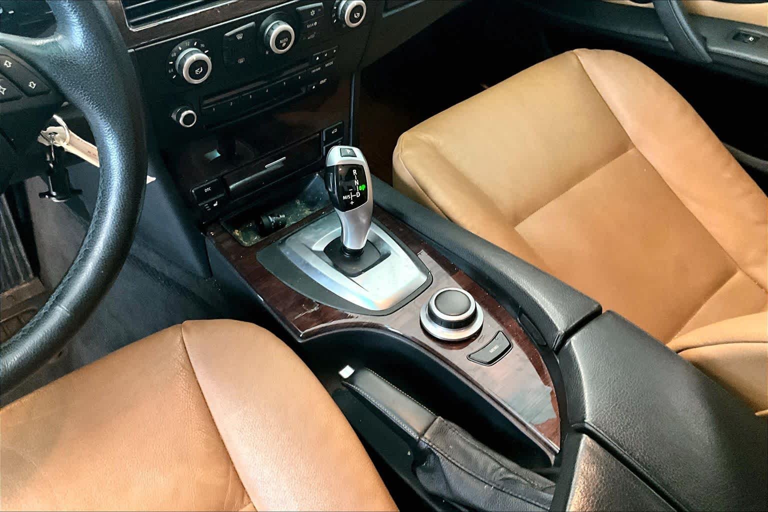 Used 2008 Alpine White BMW 528xi image 14