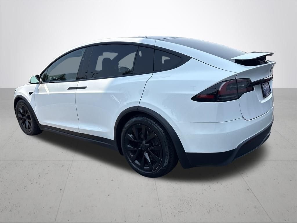 Used 2022 White Tesla Base image 9