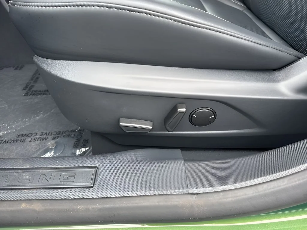 Used 2025 Green Ford Premium image 10