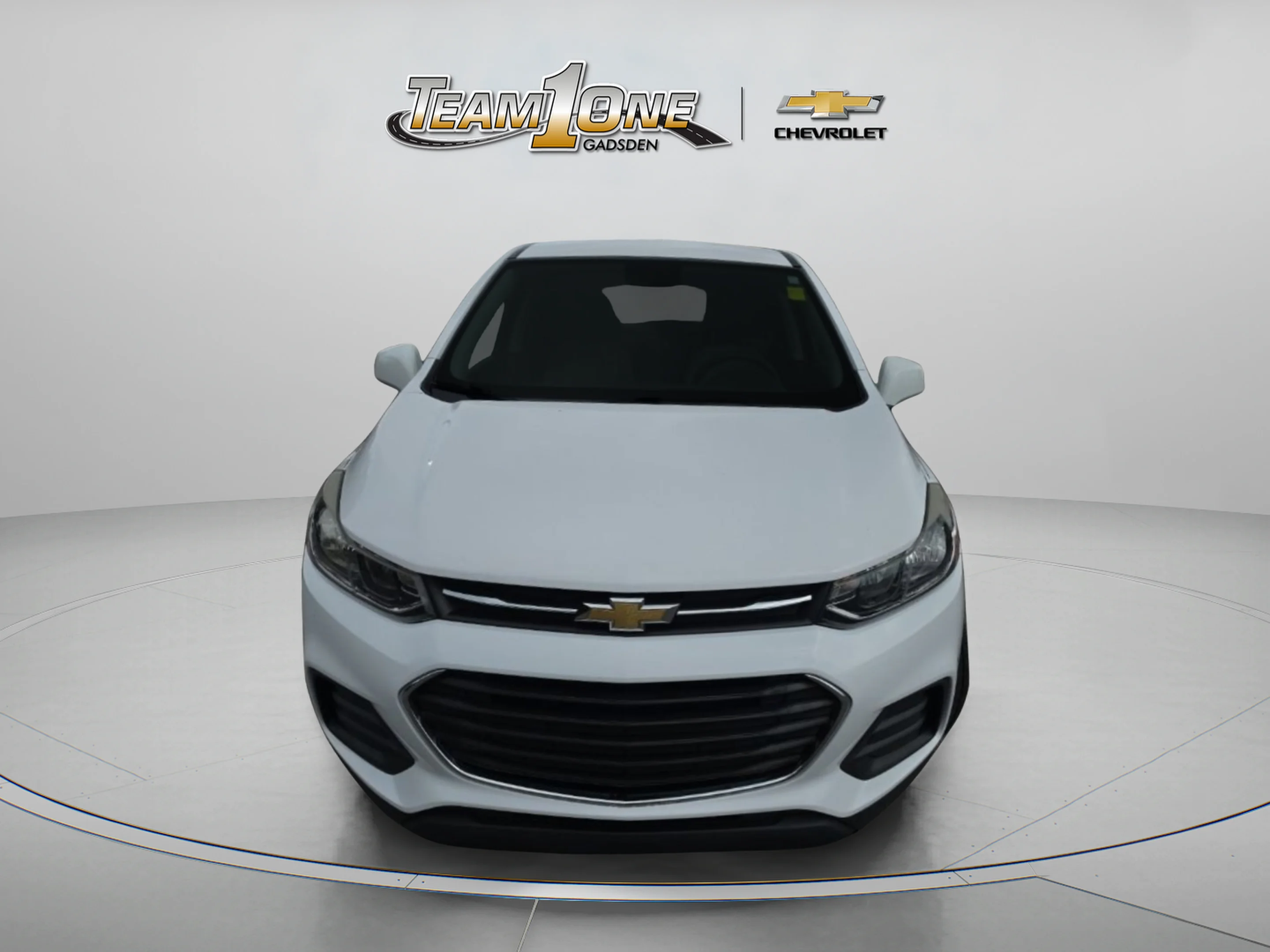 Used 2020 SUMMIT WHITE Chevrolet LS image 2