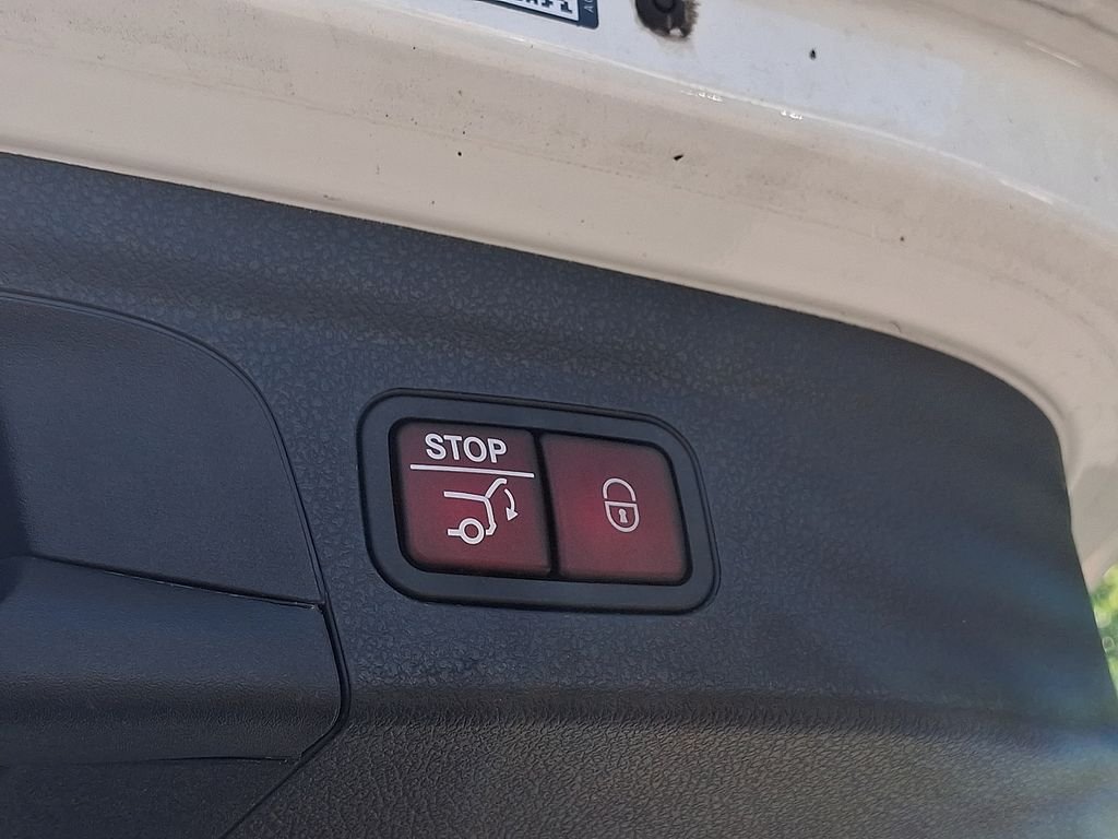 Certified Used 2024  Mercedes-Benz GLE 350 image 30