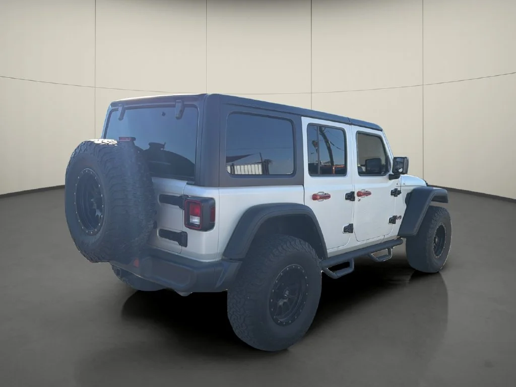 Used 2023 Red Jeep Rubicon image 7