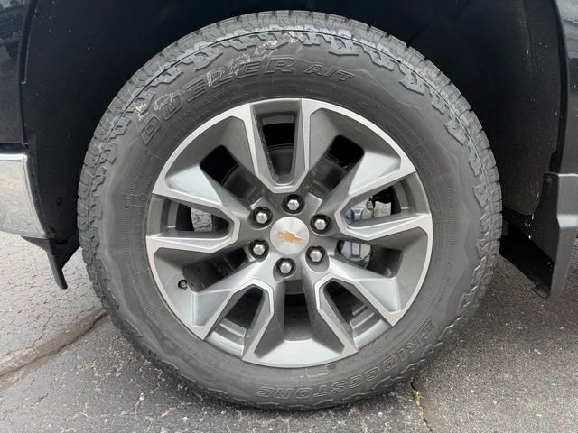 New 2026 Black Chevrolet LT (2FL) image 9