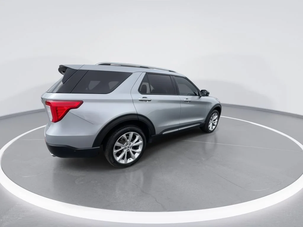Used 2021 Silver Ford Platinum image 8