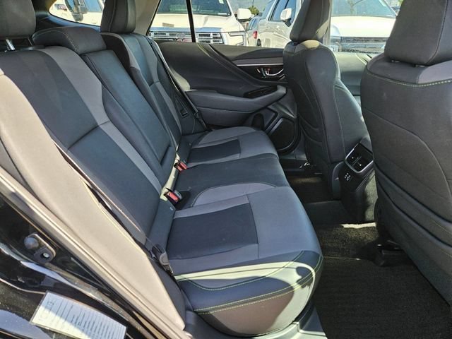 Used 2025 Crystal Black Silica Subaru Onyx Edition image 31