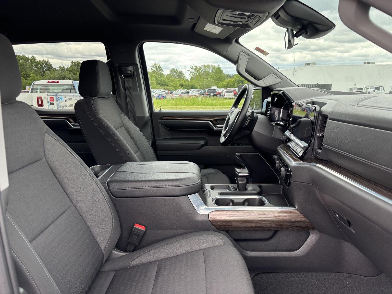 Used 2023 Black Chevrolet LT Trail Boss image 33
