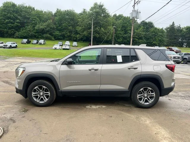 Used 2025 Gray GMC Elevation image 9
