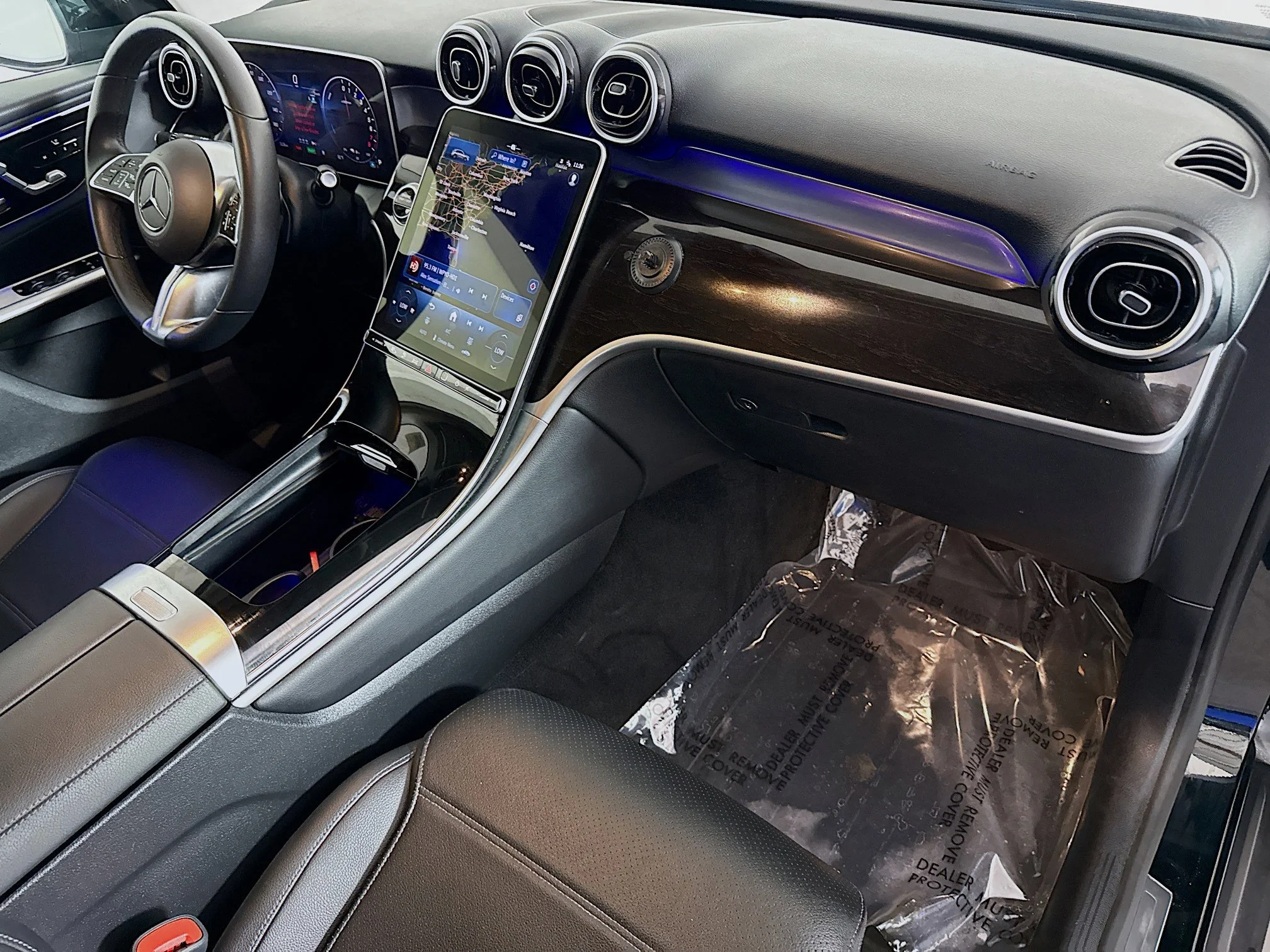 Used 2025 Black Mercedes-Benz GLC 350e image 26
