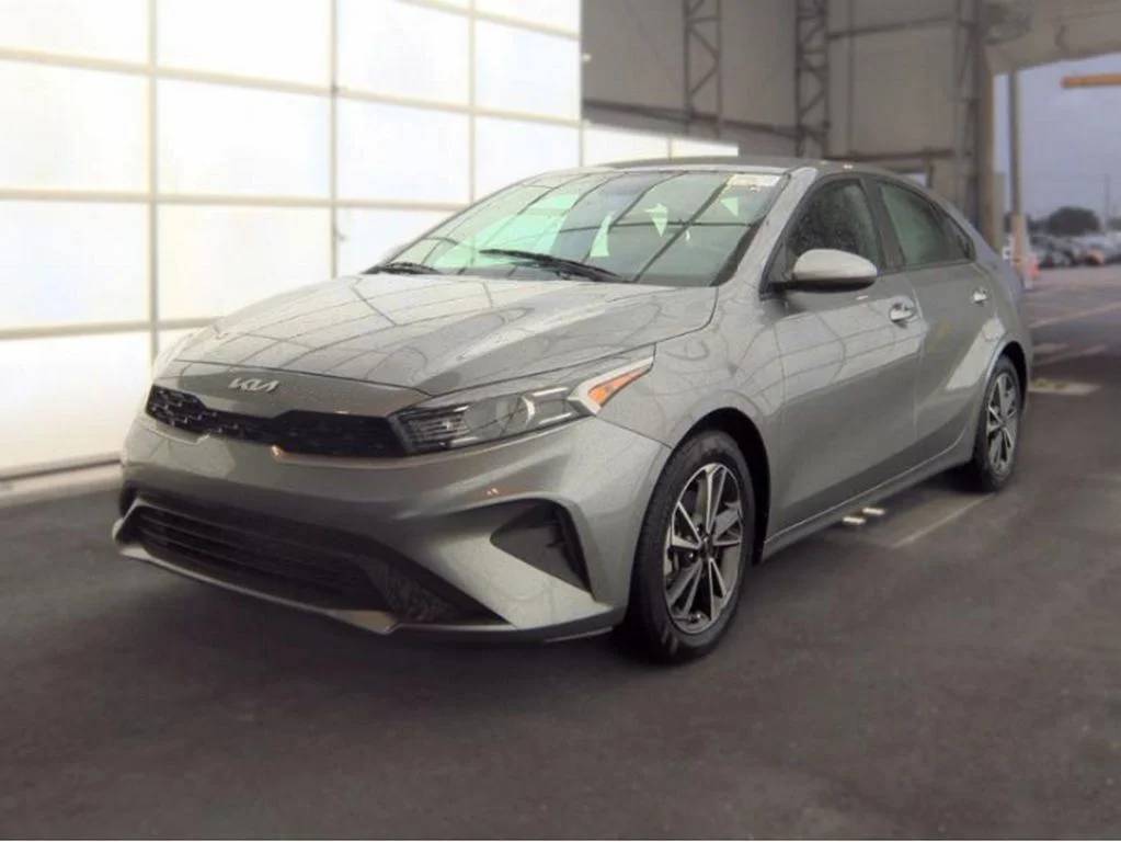 Used 2023 Gray Kia LXS image 2
