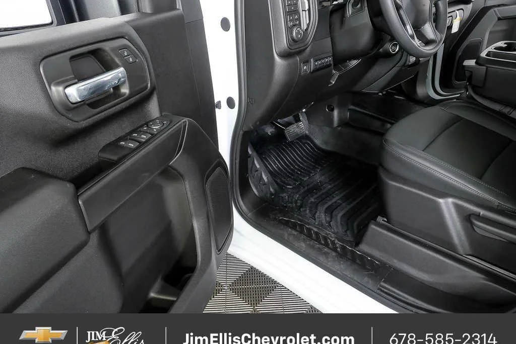 New 2026 Summit White Chevrolet Work Truck image 7