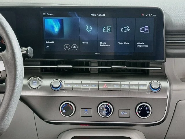 New 2027 White Hyundai SE image 15