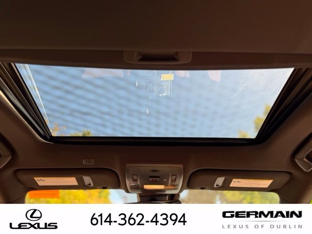 Used 2022 White Lexus 300 image 17