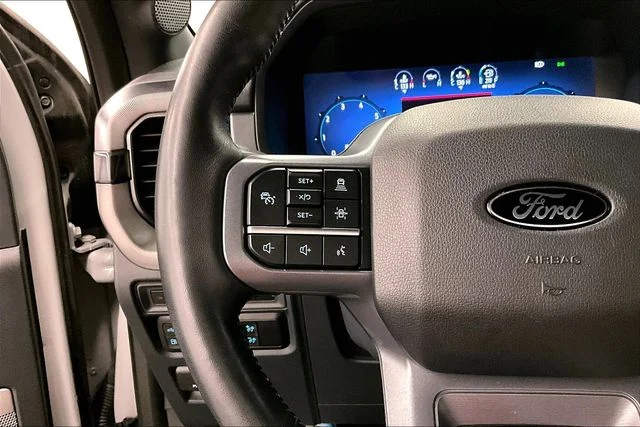 Used 2024 Avalanche Ford Lariat image 25