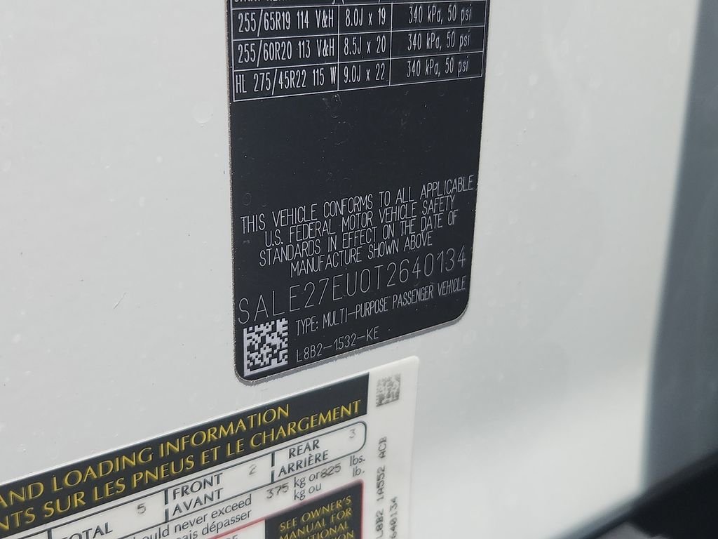 Used 2026 Fuji White Land Rover X-Dynamic SE image 10