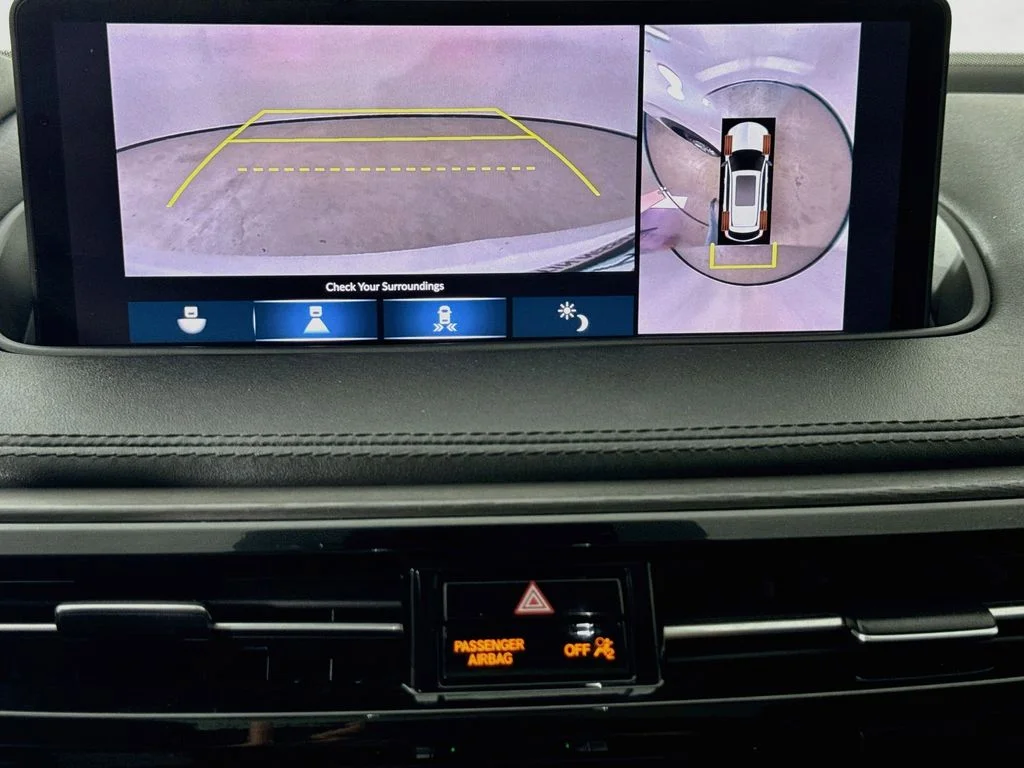 Used 2022 White Acura Advance image 16