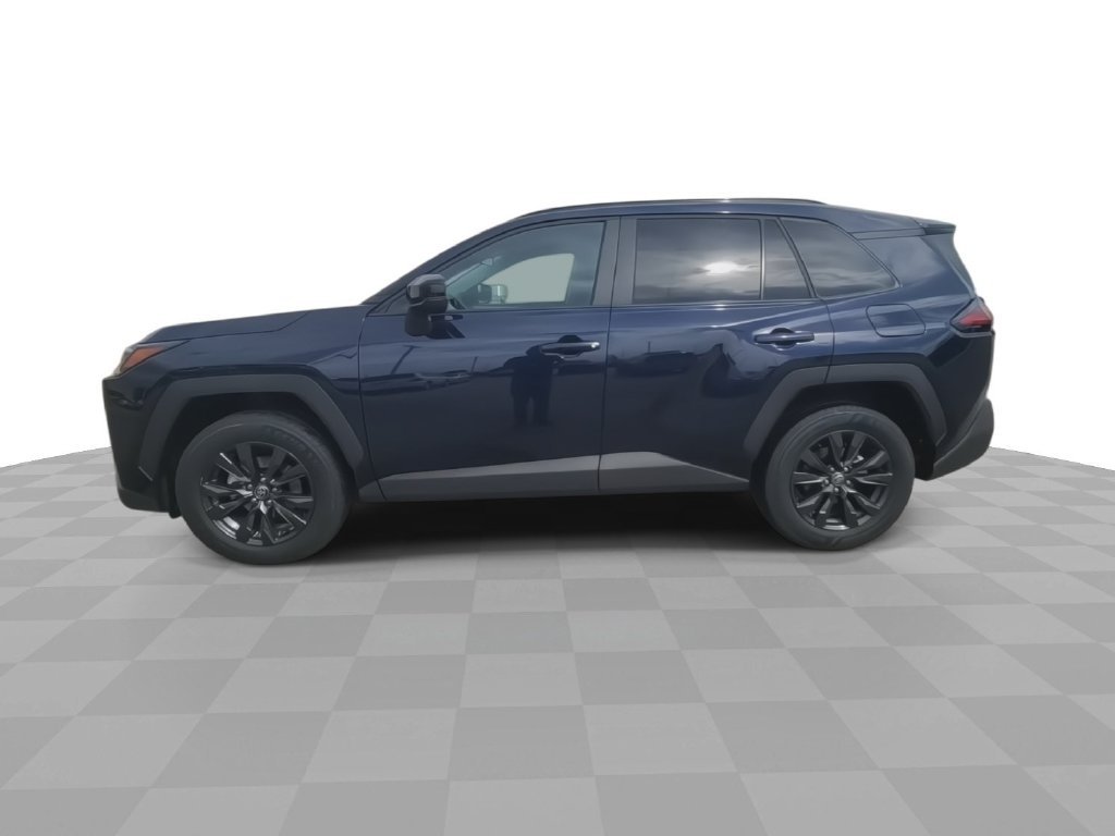 Used 2026  Toyota XLE Premium image 6