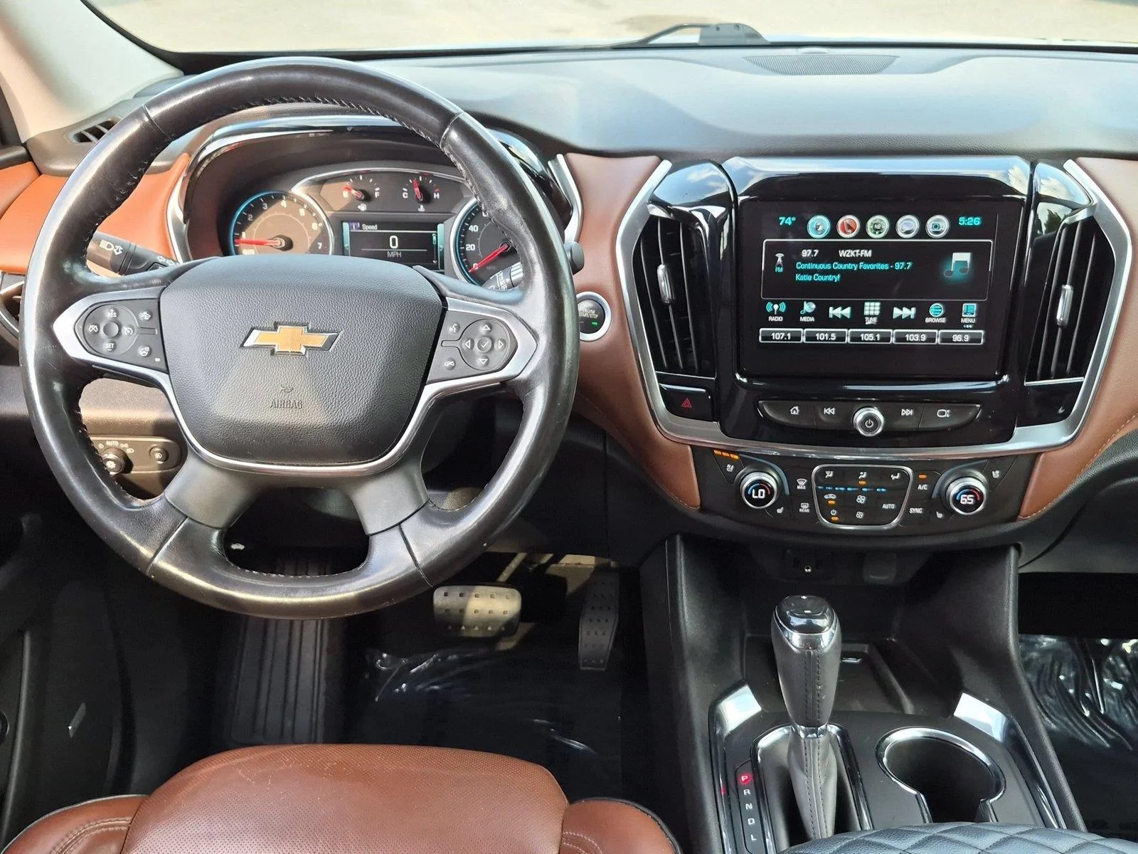 Used 2018 Mosaic Black Metallic Chevrolet High Country image 33