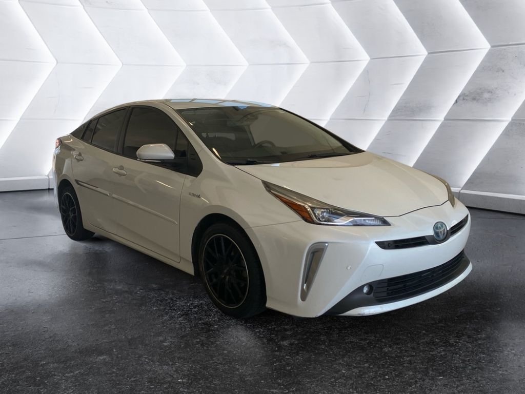 Used 2022 Beige Toyota XLE image 1