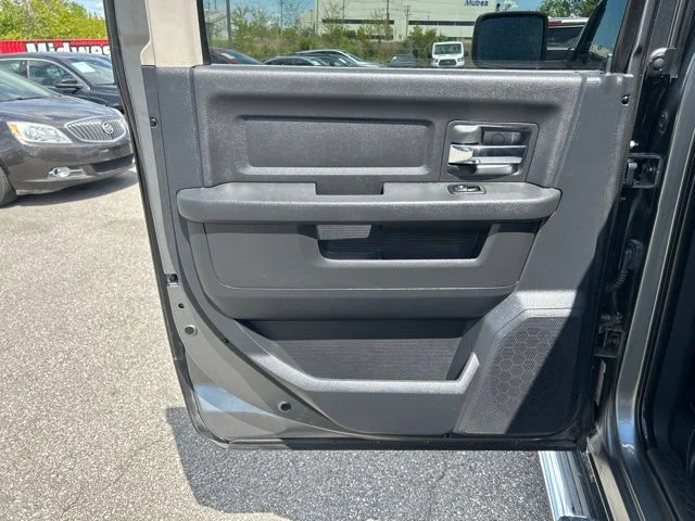 Used 2009 Gray Dodge Sport image 13