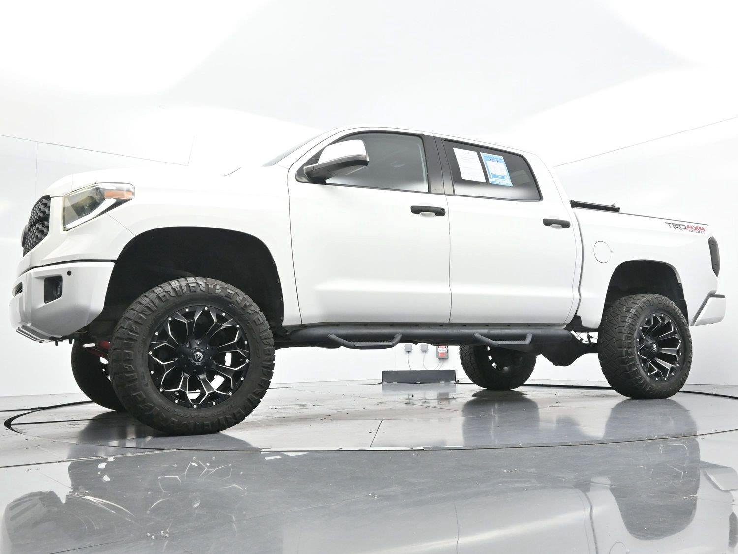 Used 2019 Super White Toyota SR5 image 42