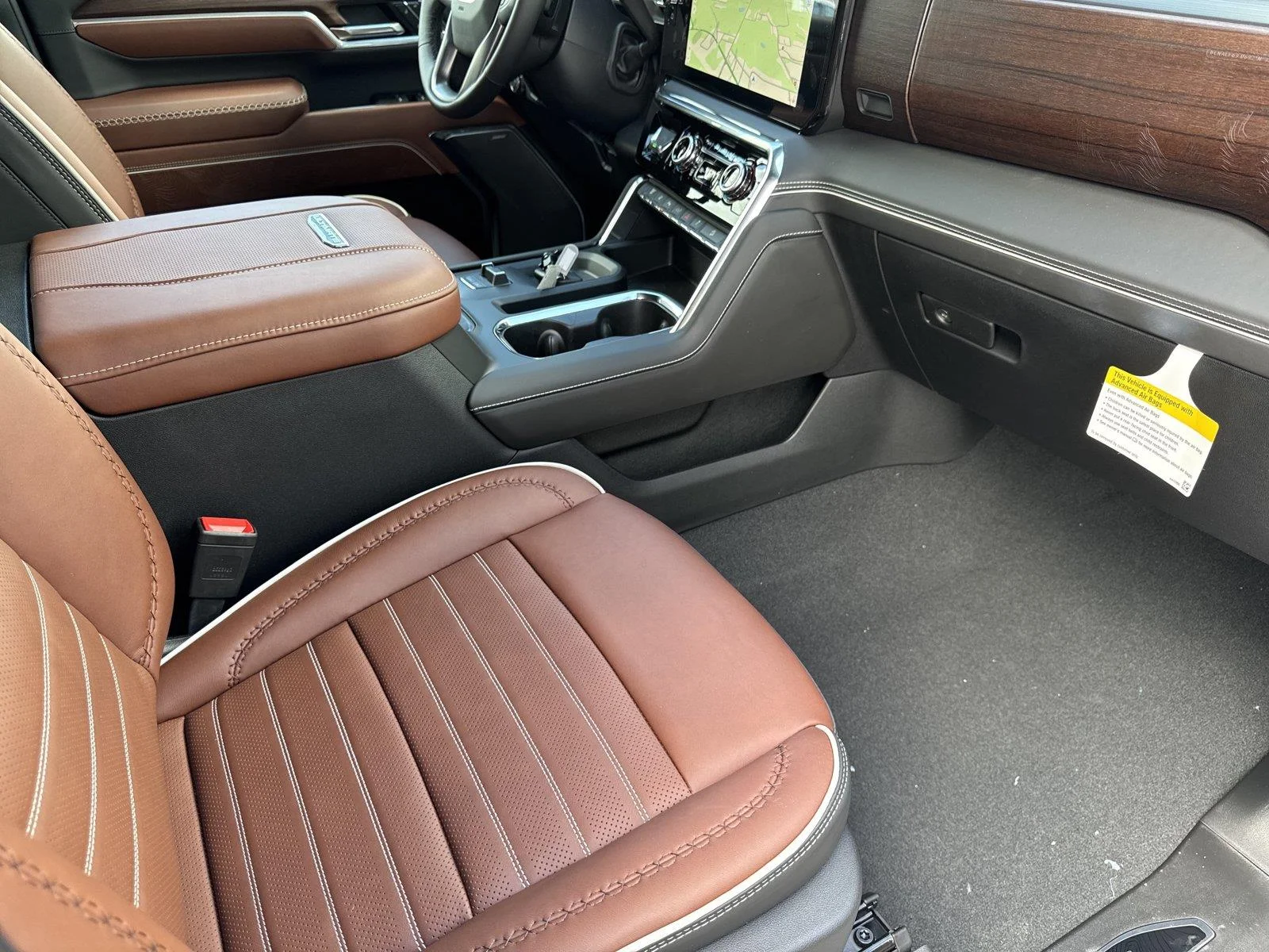 New 2026 Glacier White Tricoat GMC Denali Ultimate image 37