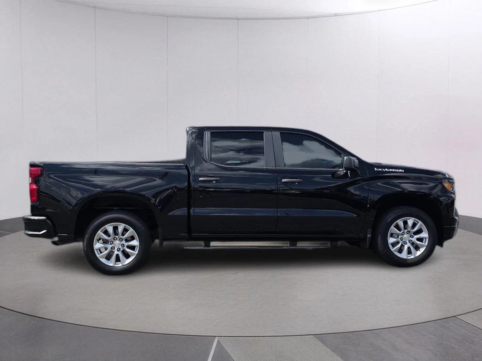Used 2023 Black Chevrolet Custom image 4