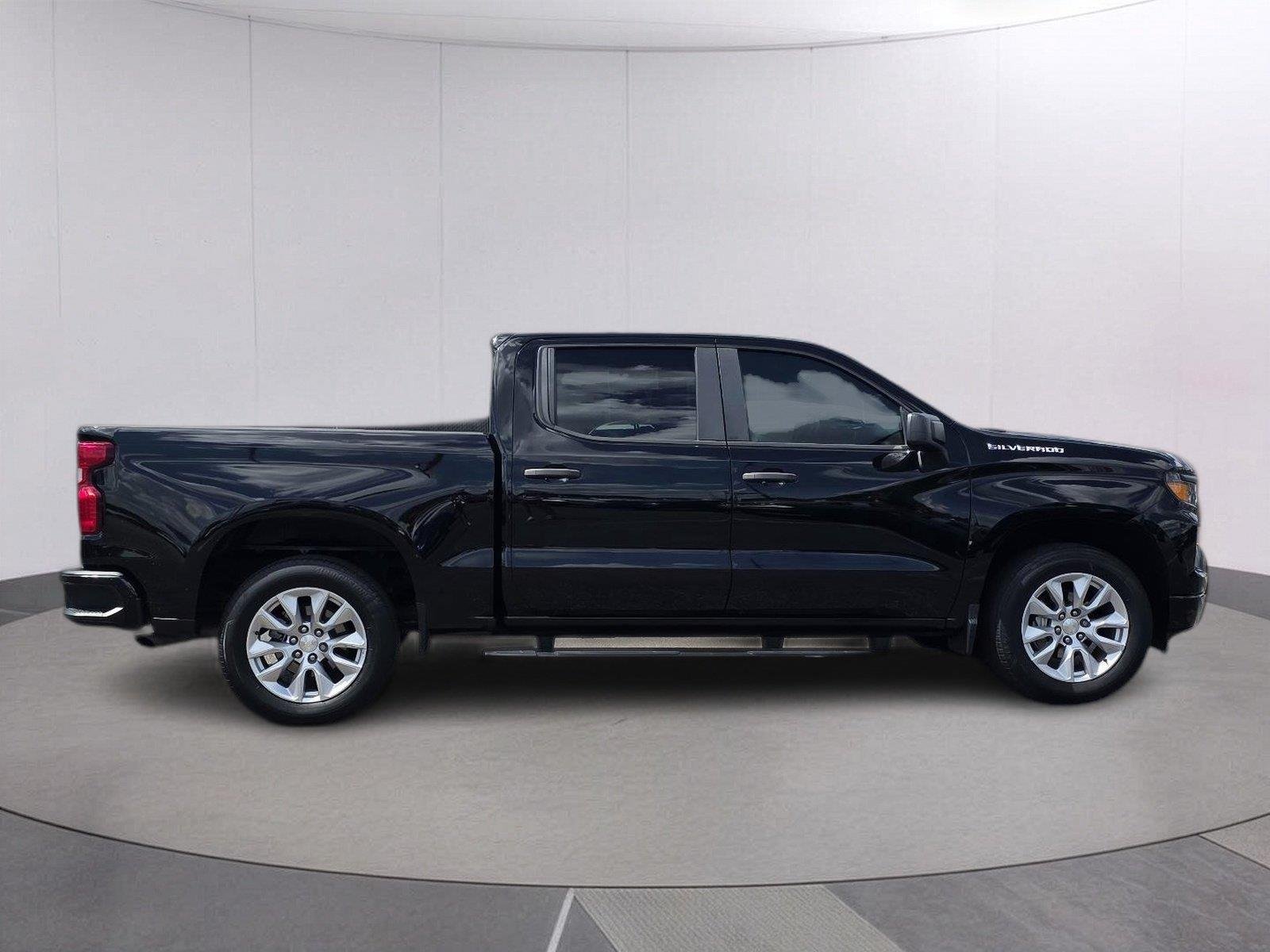 Used 2023 Black Chevrolet Custom image 4