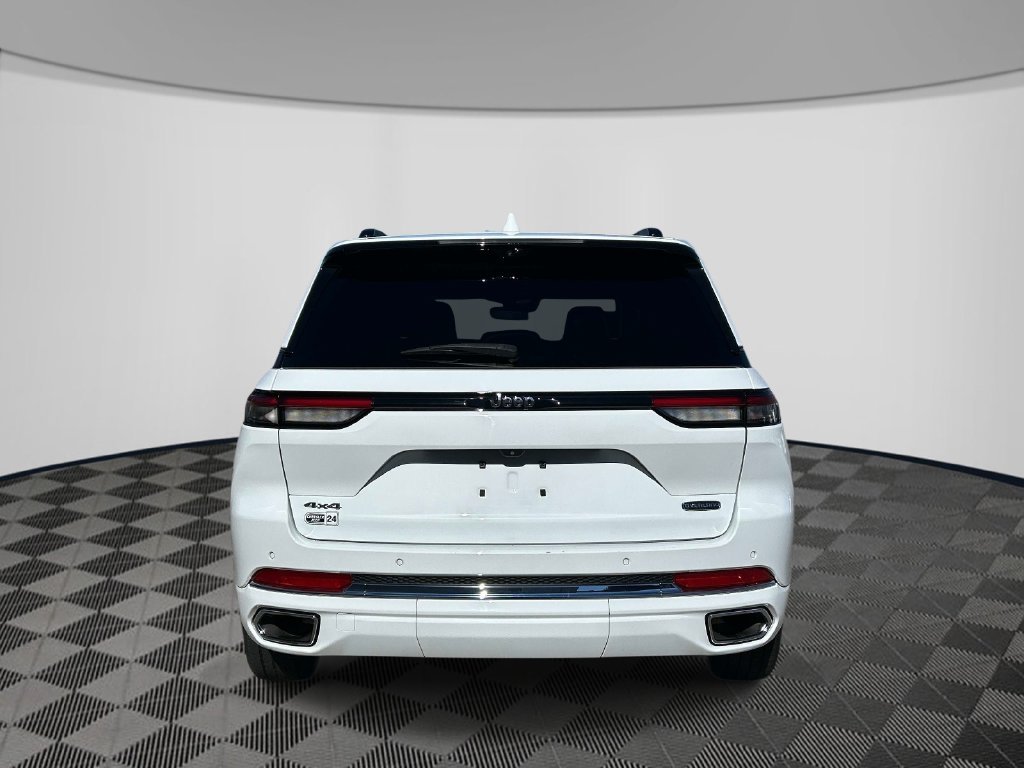 Used 2022 White Jeep Overland image 4